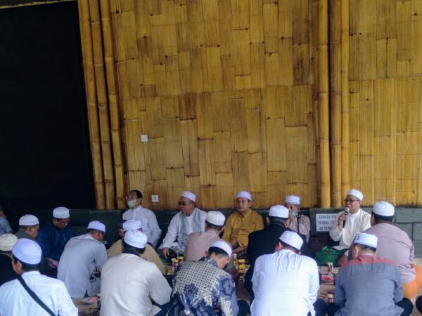 GURU NOVAL BUBARKAN PANITIA MUBES WABDA IV DI MASJID BAMBU KIRAM